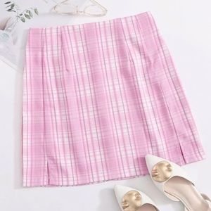 SHEIN Small Pink/White plaid skirt